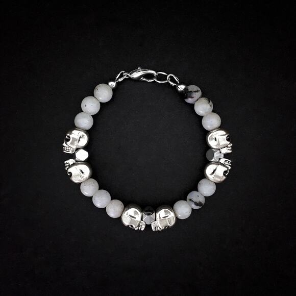 đź’€ Silver Skull Labradorite and Hematite Bracelet - Picture 3 of 5